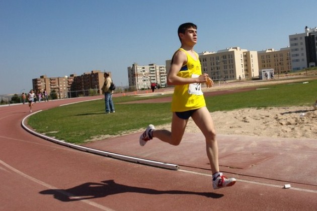 ¿Es posible prepararse para un trail en una pista de atletismo?